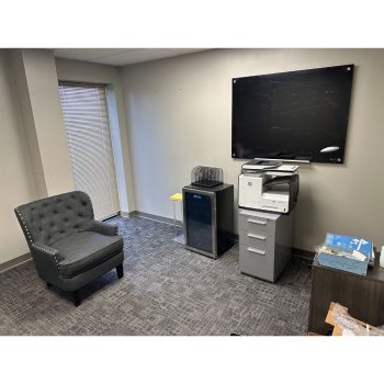 Lot of Contents of Office | Rig Fee $275