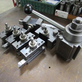 Aloris CA Tool Post with (6) Holders