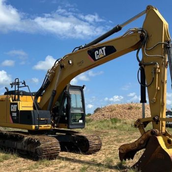 Caterpillar 320E LRR excavator