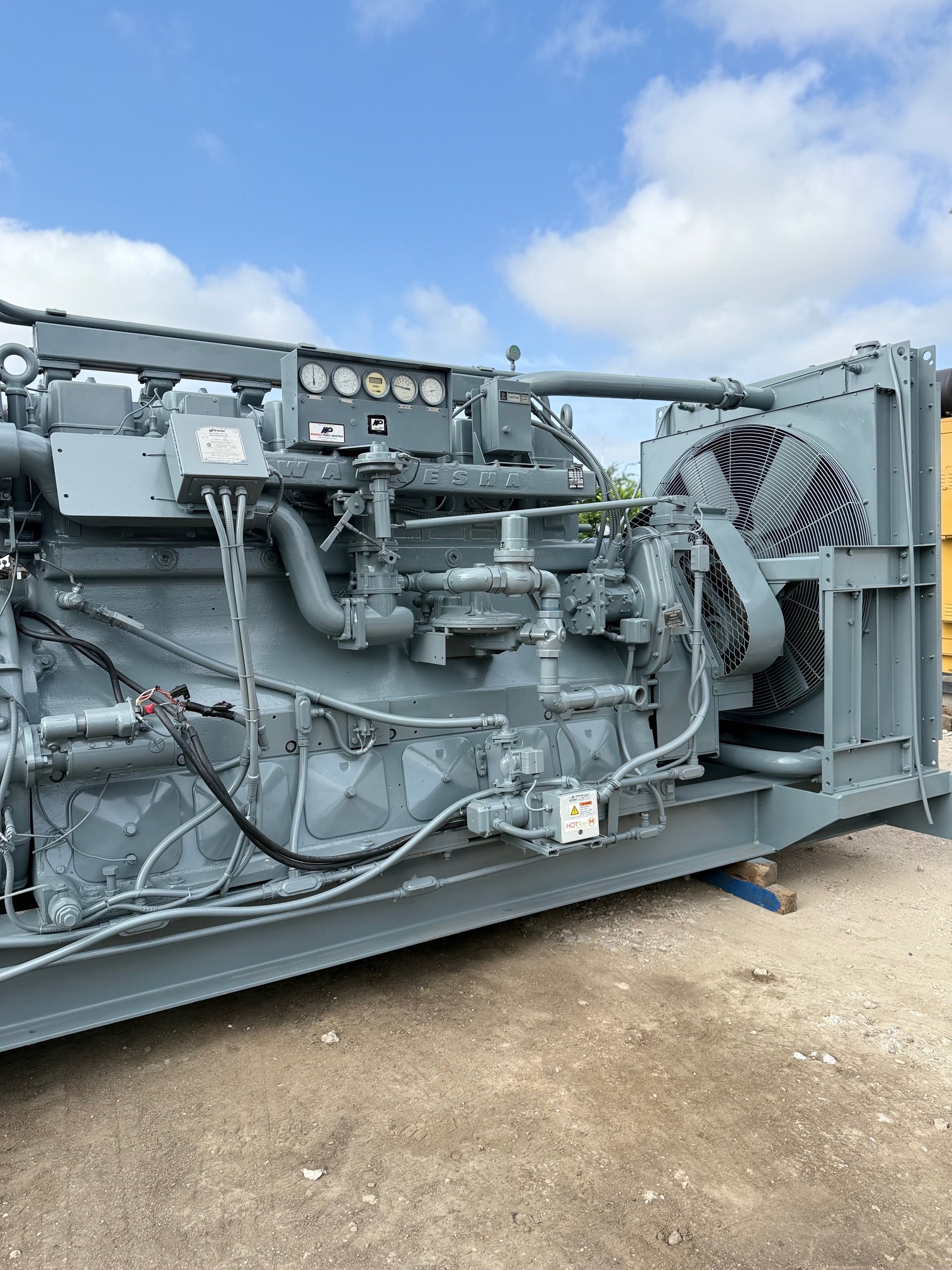 Waukesha 400kW Gas Generator - Image 6