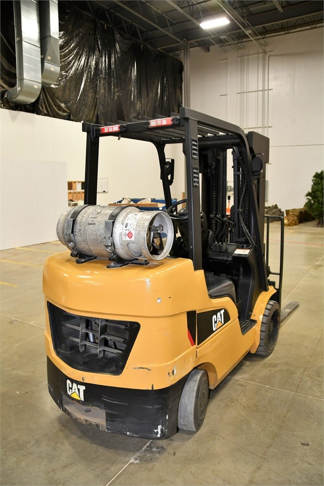 CAT 2C6000 FORKLIFT - Image 4