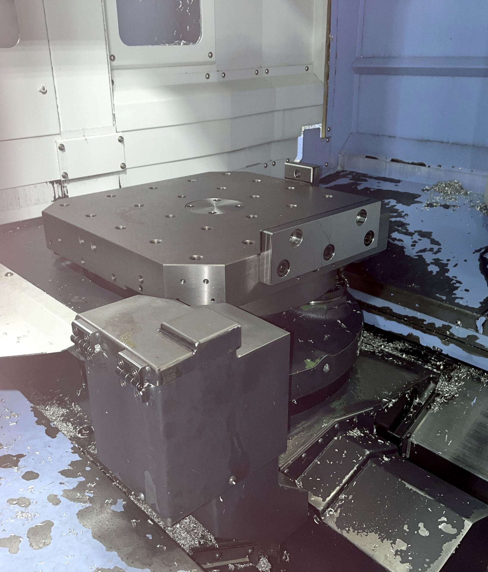2019 Doosan Model NHP 5000 Dual Pallet CNC Horizontal Machining Center - Image 9