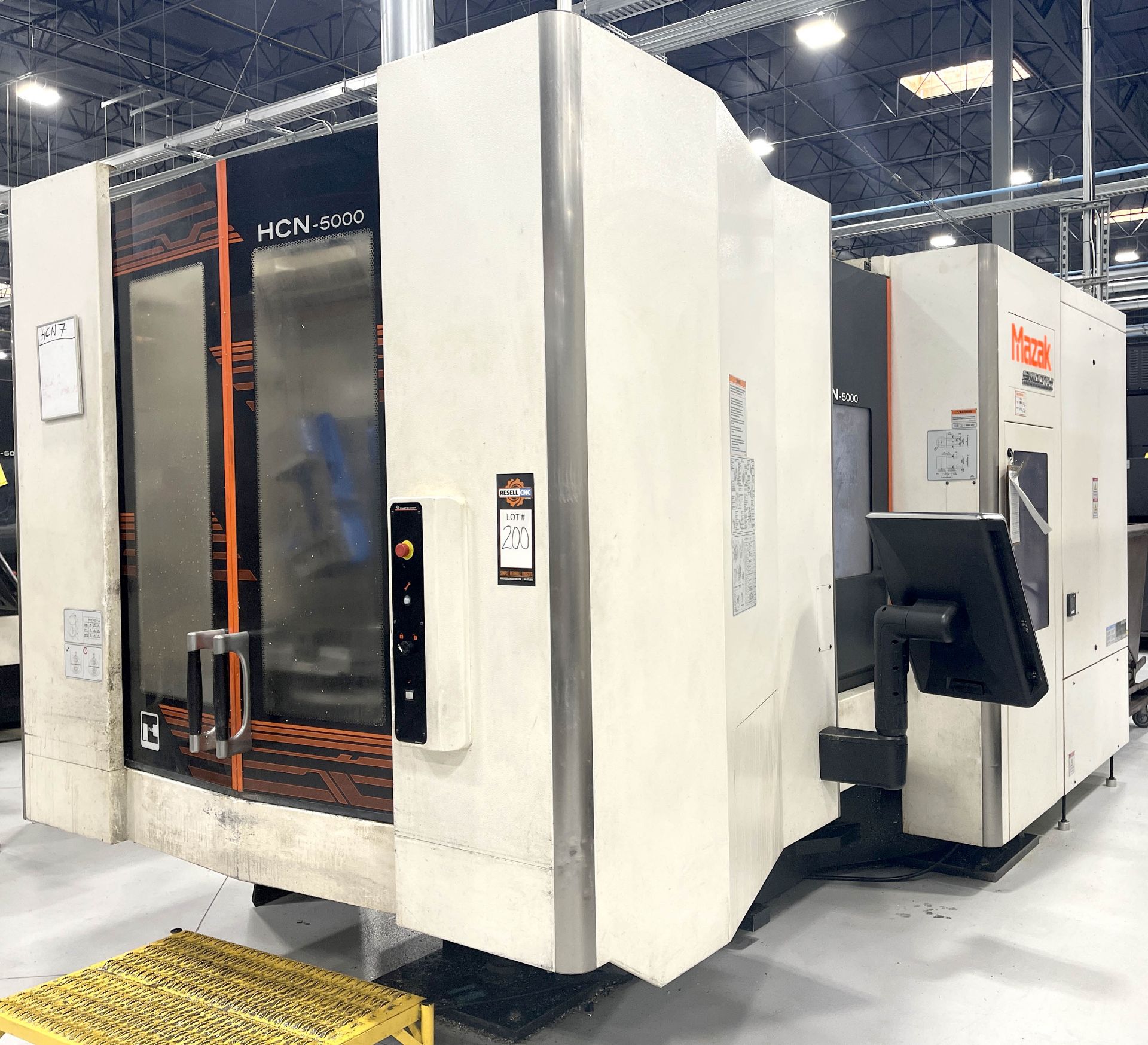 2016 Mazak HCN-5000 CNC horizontal machining center with dual pallets and Cat 40 spindle